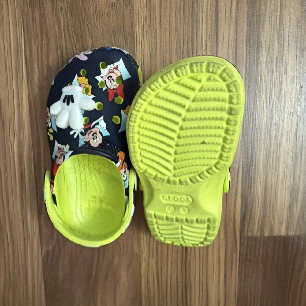 CROCS disney toddler